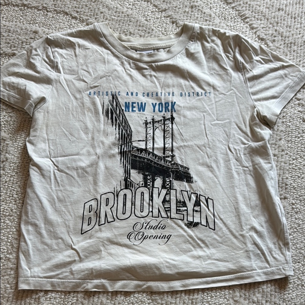 Bershka White Brooklyn Graphic Short Sleeve Tee